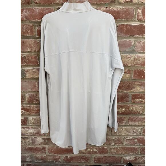 ADAY‎ Something Borrowed Long Sleeve Snap Shirt Light Grey Minimalist Size Small - Picture 3 of 11
